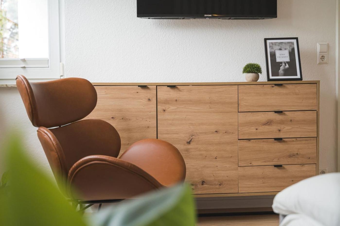 Westside Flat - 5Min To Downtown Apartment Ludwigsburg Ngoại thất bức ảnh