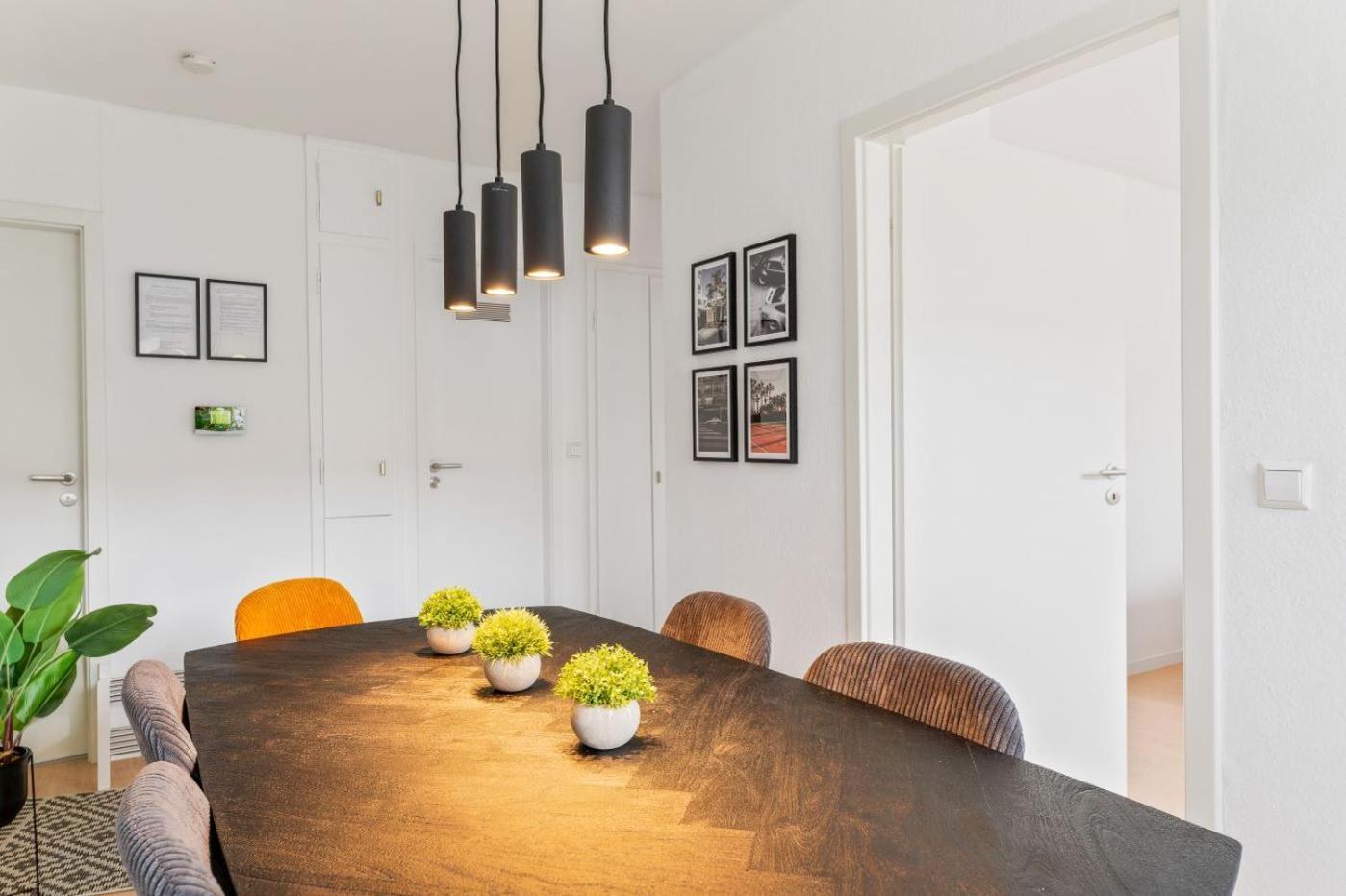 Westside Flat - 5Min To Downtown Apartment Ludwigsburg Ngoại thất bức ảnh