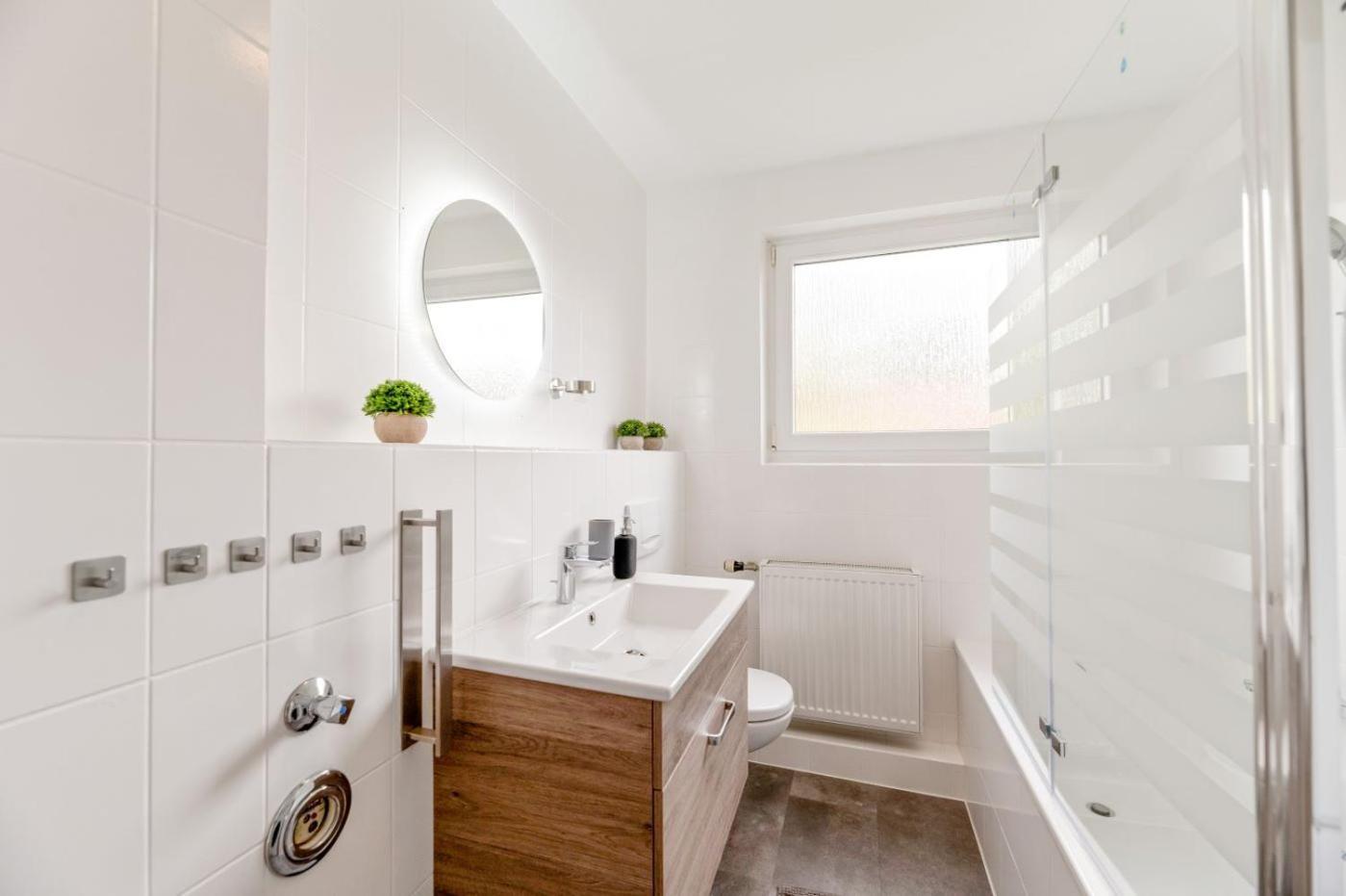 Westside Flat - 5Min To Downtown Apartment Ludwigsburg Ngoại thất bức ảnh