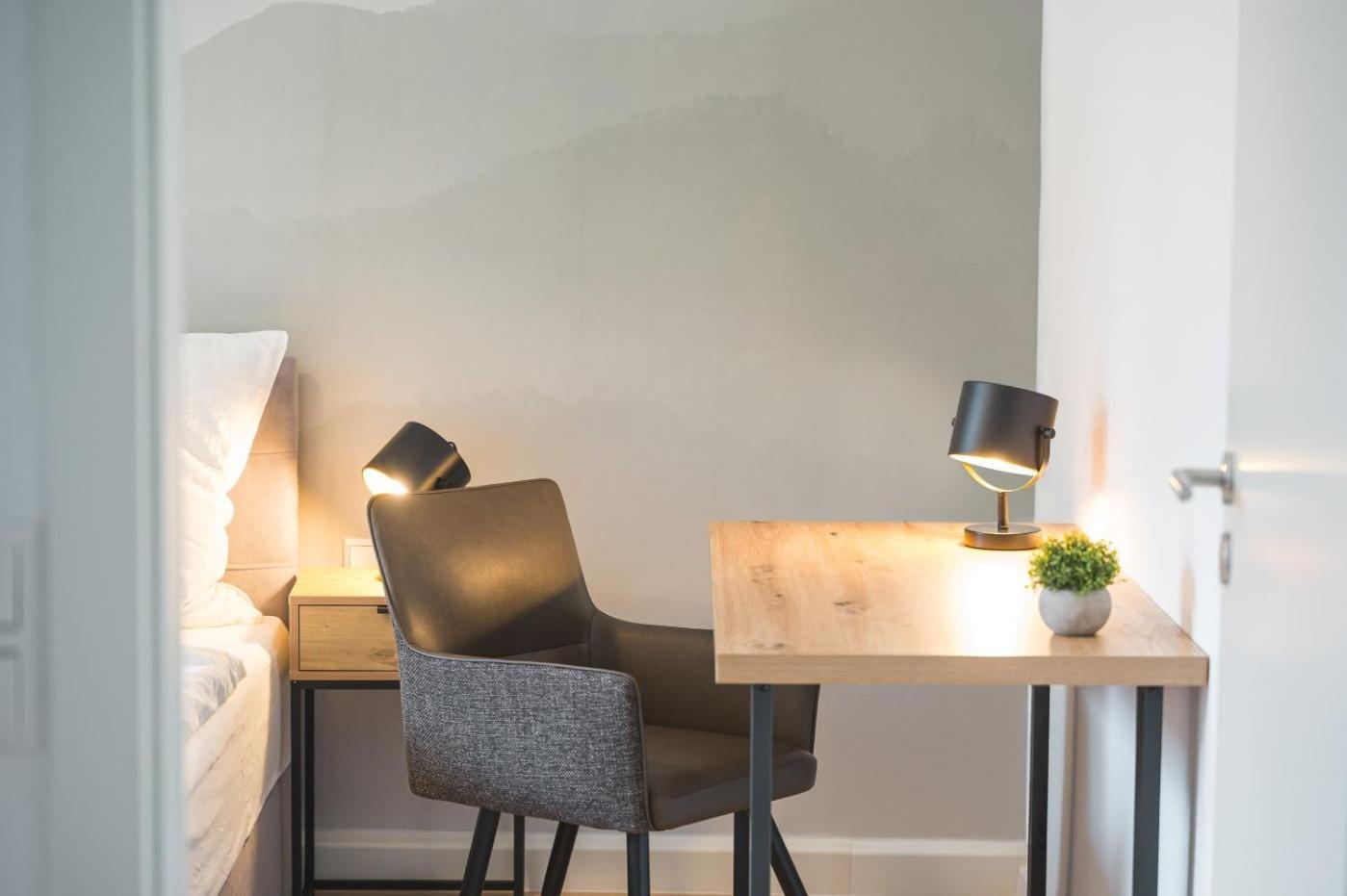 Westside Flat - 5Min To Downtown Apartment Ludwigsburg Ngoại thất bức ảnh